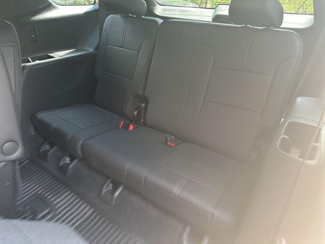 used 2023 Chevrolet Traverse car, priced at $38,485