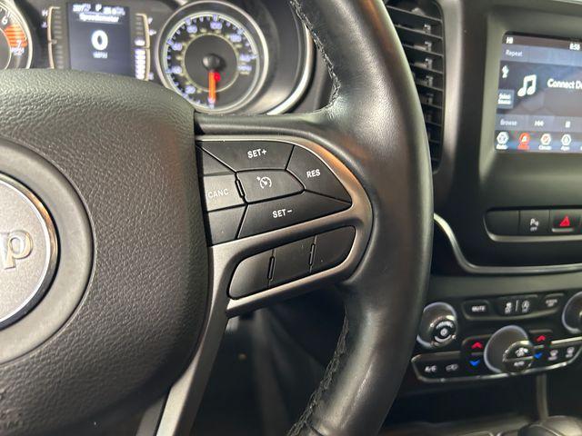 used 2020 Jeep Cherokee car, priced at $17,995