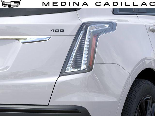 new 2026 Cadillac XT5 car, priced at $69,860