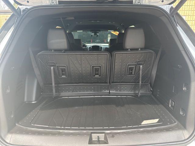 used 2023 Chevrolet Traverse car, priced at $31,777