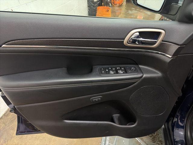 used 2017 Jeep Grand Cherokee car, priced at $18,294