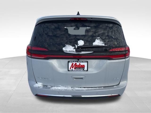 new 2026 Chrysler Pacifica car, priced at $39,627