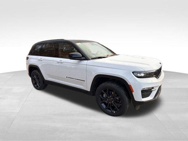new 2025 Jeep Grand Cherokee car, priced at $47,637