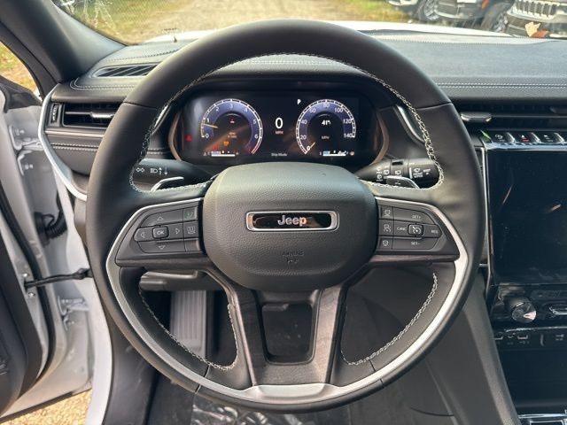 new 2025 Jeep Grand Cherokee car, priced at $47,637