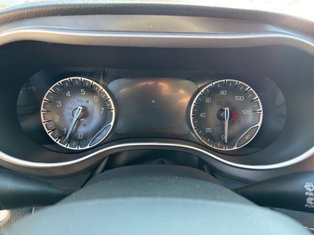 new 2026 Chrysler Pacifica car, priced at $39,196