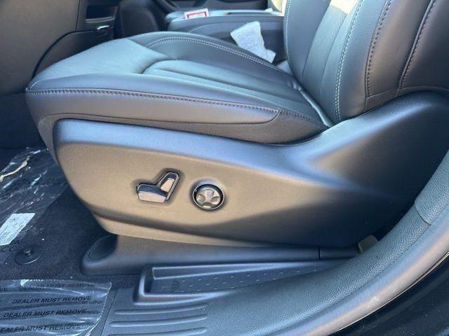 new 2026 Chrysler Pacifica car, priced at $39,196