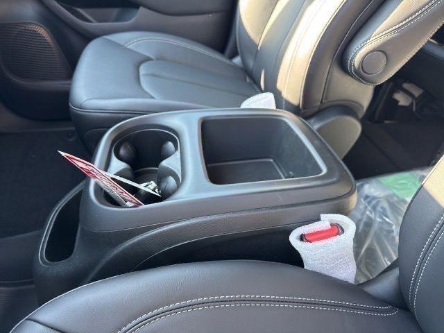 new 2026 Chrysler Pacifica car, priced at $39,196