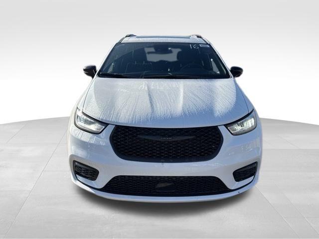 new 2026 Chrysler Pacifica car, priced at $44,859