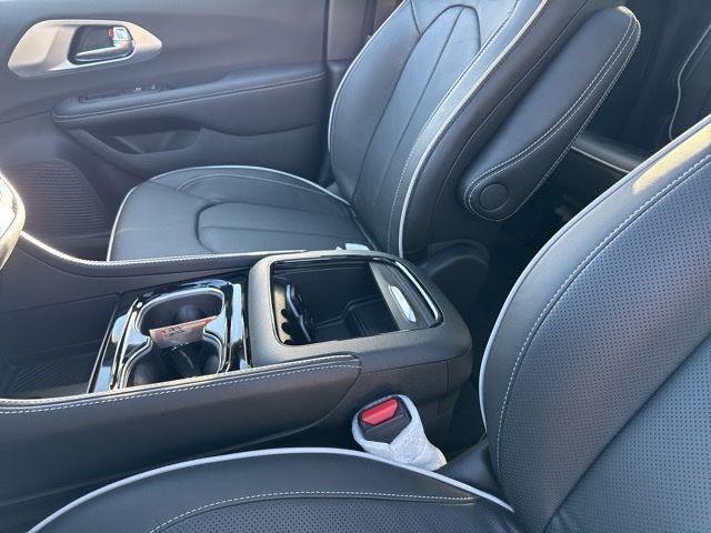 new 2026 Chrysler Pacifica car, priced at $46,635