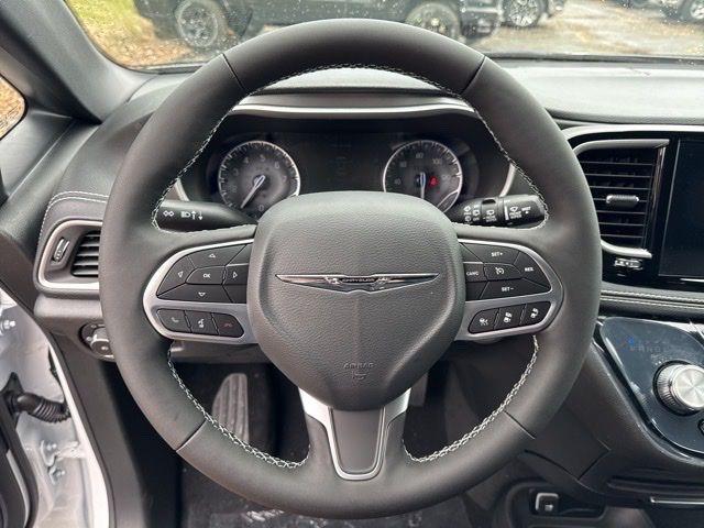 new 2026 Chrysler Pacifica car, priced at $38,534