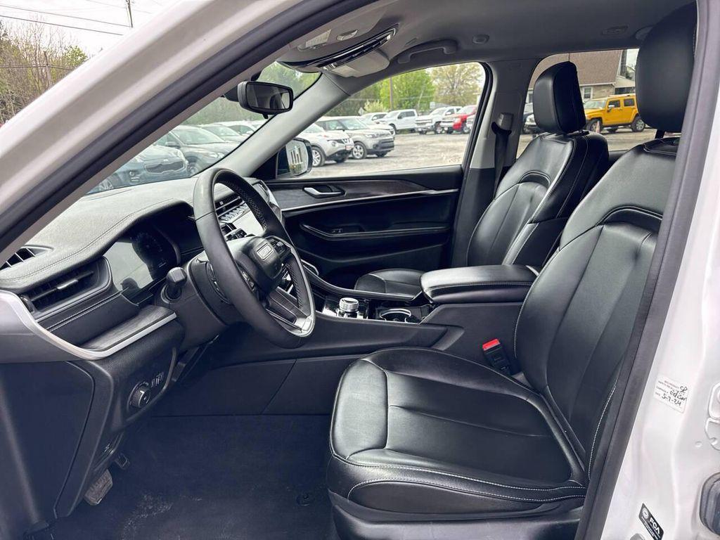 used 2023 Jeep Grand Cherokee car, priced at $25,595