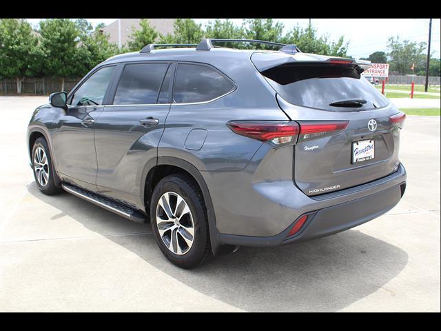 used 2024 Toyota Highlander car, priced at $36,500