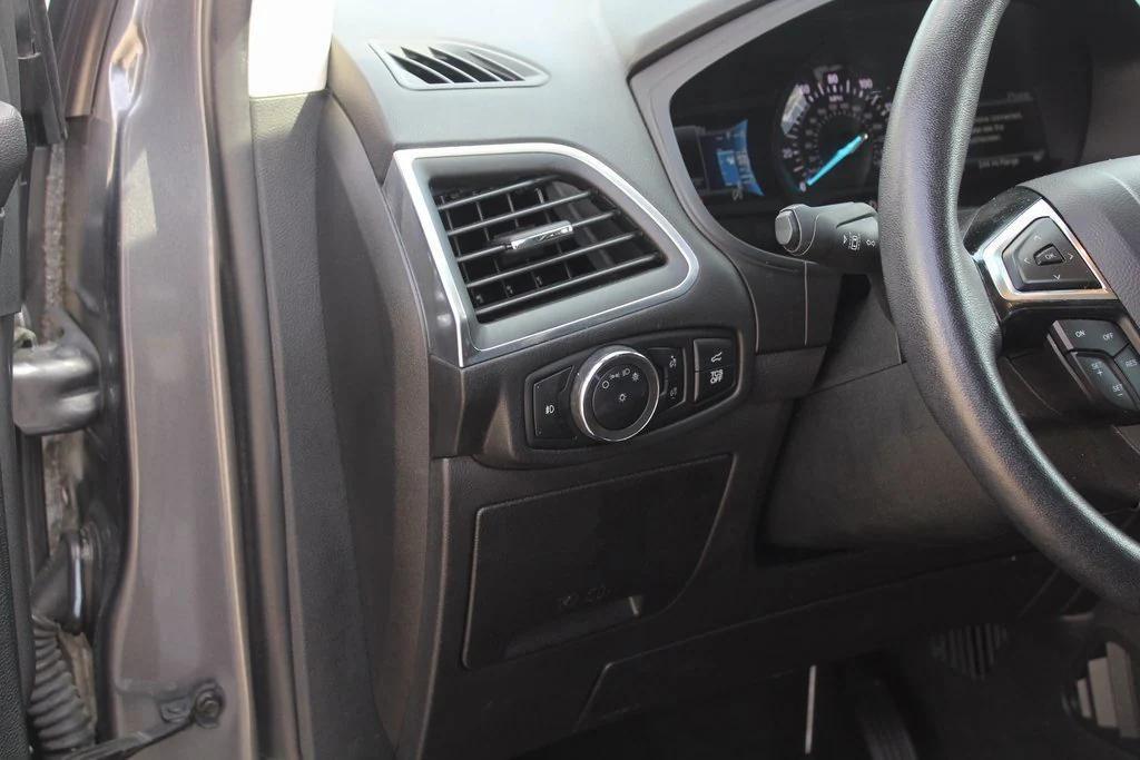 used 2024 Ford Edge car, priced at $24,295