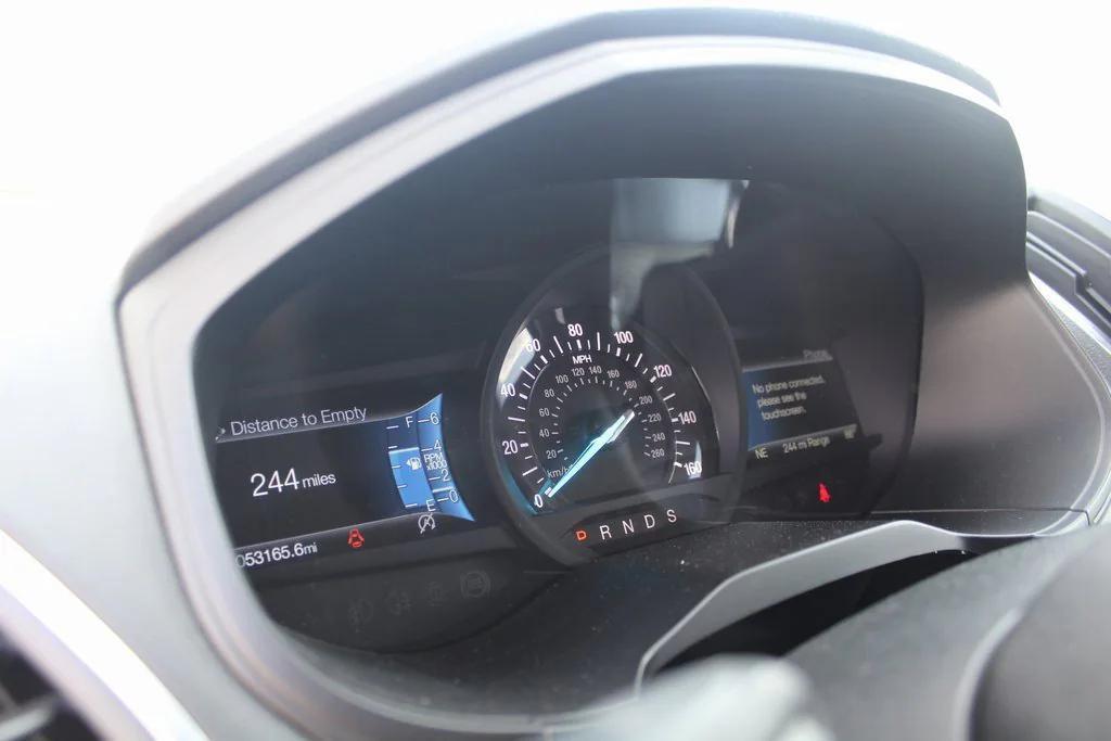 used 2024 Ford Edge car, priced at $24,295