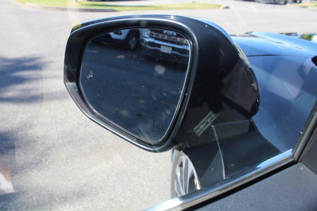 used 2023 Toyota Highlander car, priced at $33,895