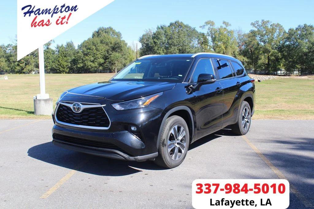 used 2023 Toyota Highlander car, priced at $33,895