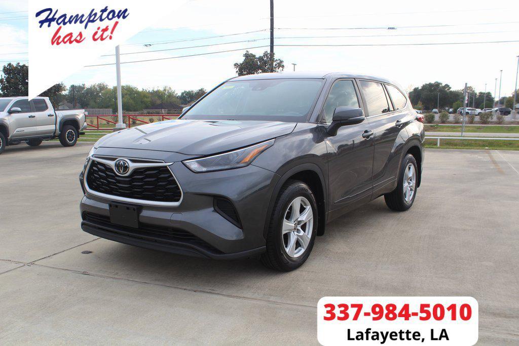 used 2023 Toyota Highlander car, priced at $30,795