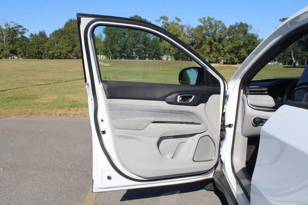 used 2024 Jeep Compass car, priced at $19,995