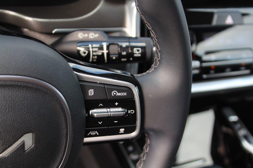 used 2023 Kia Sorento car, priced at $31,995