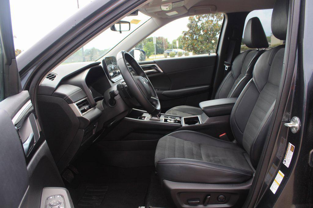 used 2024 Mitsubishi Outlander car, priced at $24,500