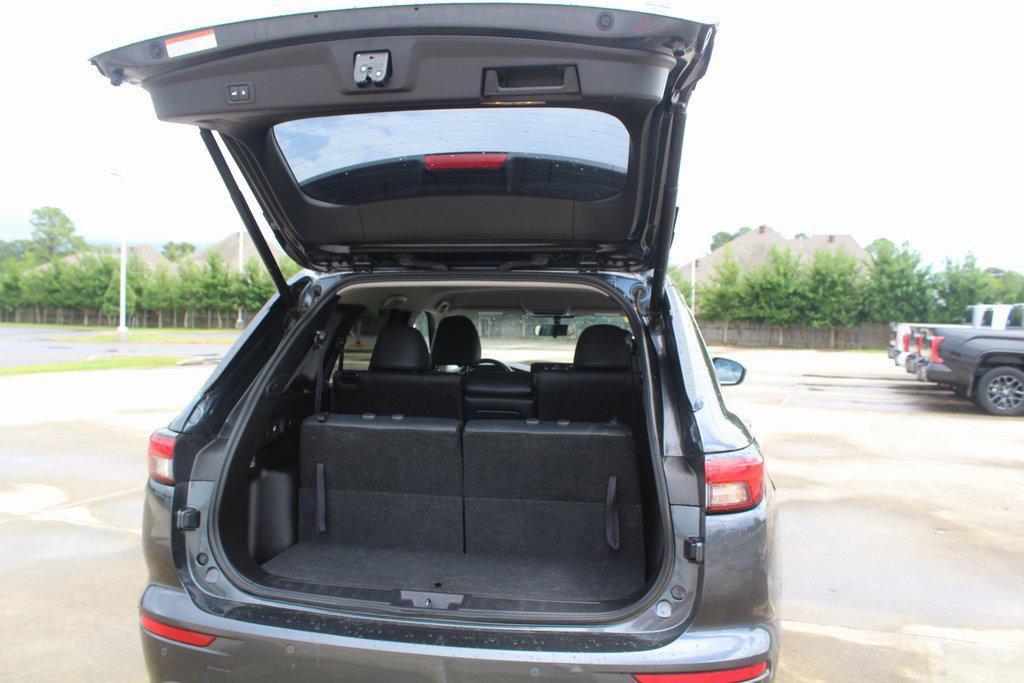 used 2024 Mitsubishi Outlander car, priced at $24,500