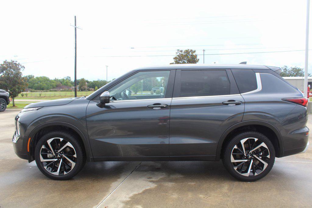 used 2024 Mitsubishi Outlander car, priced at $24,500