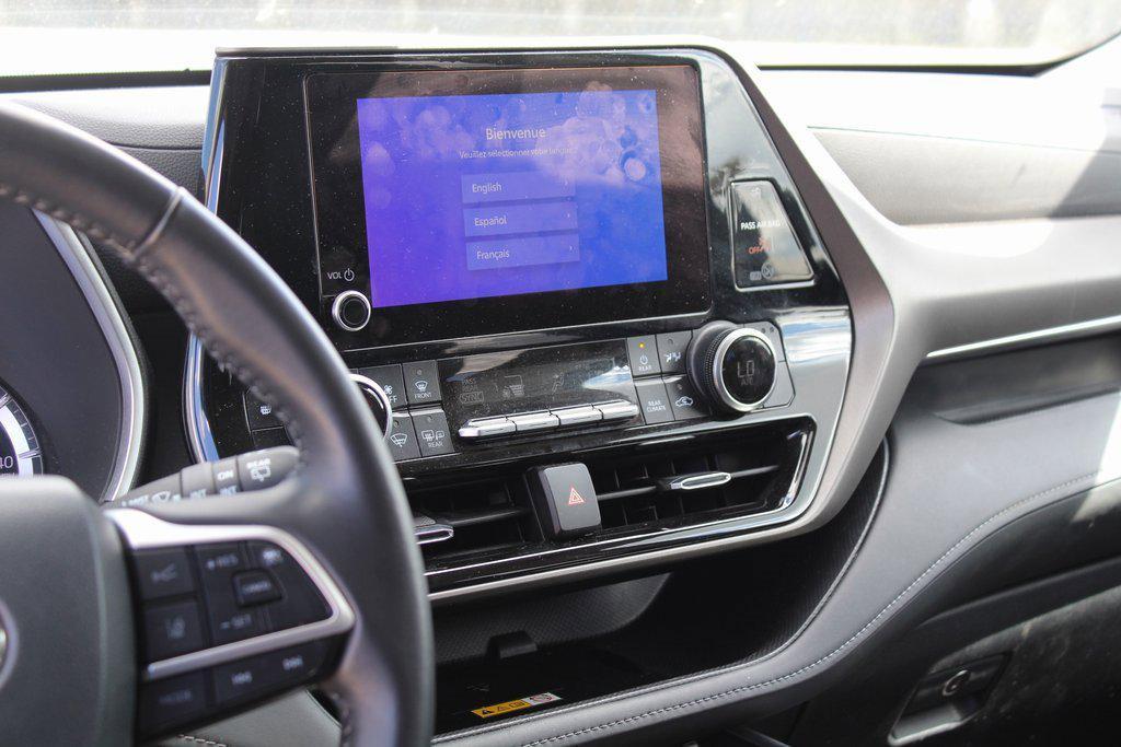 used 2024 Toyota Highlander car, priced at $37,795