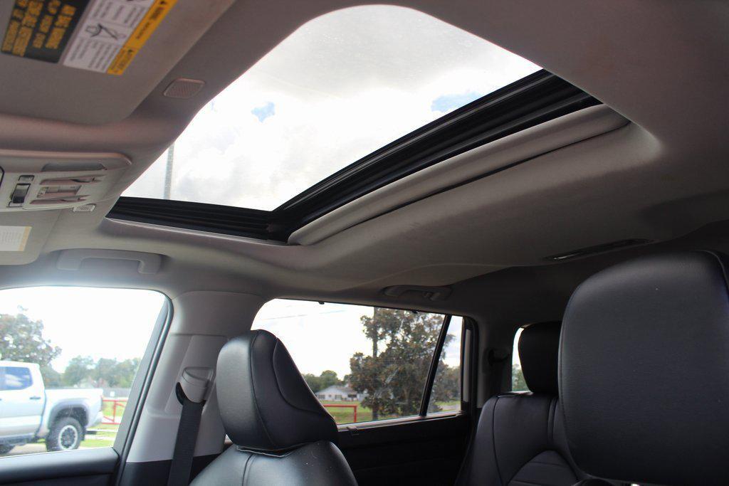 used 2024 Toyota Highlander car, priced at $37,795