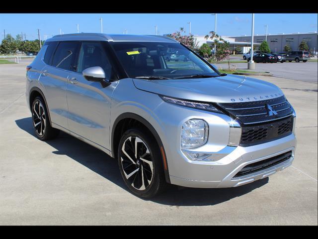 used 2024 Mitsubishi Outlander car, priced at $30,900