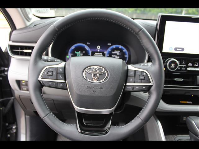 used 2024 Toyota Highlander Hybrid car, priced at $47,600