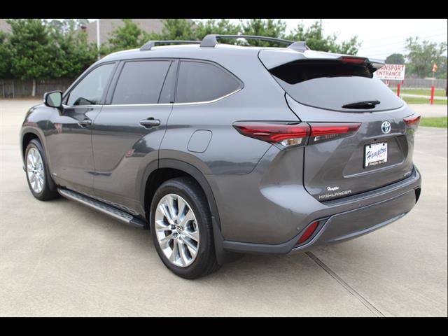 used 2024 Toyota Highlander Hybrid car, priced at $47,600