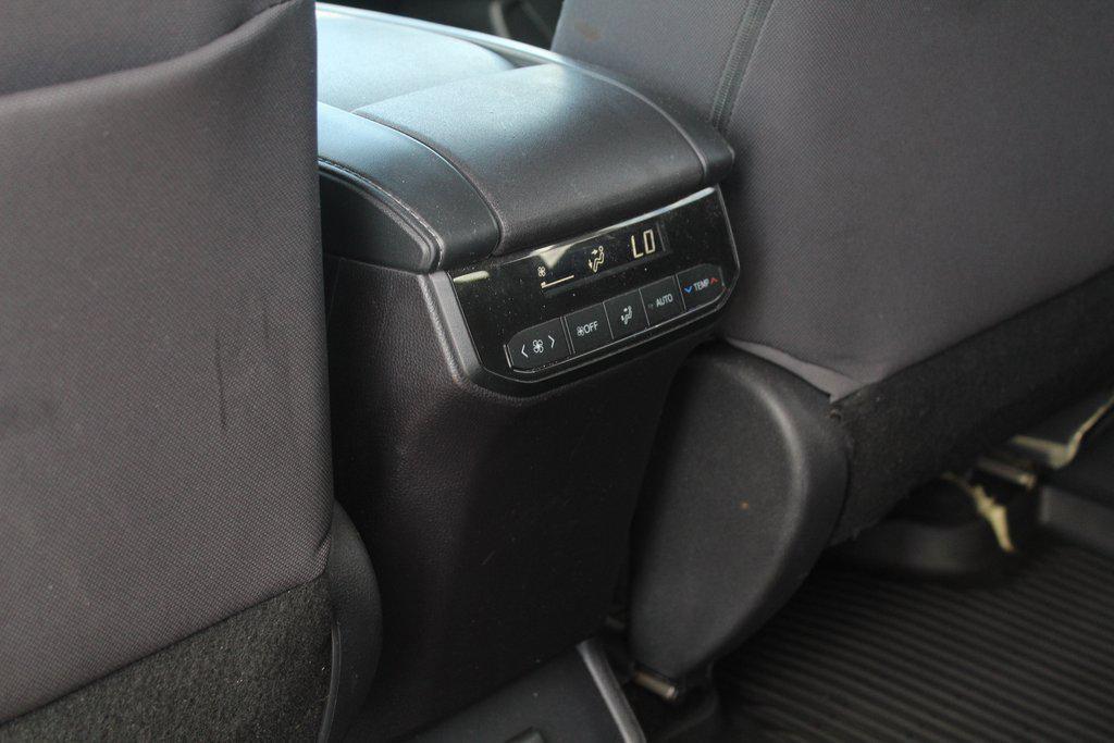 used 2022 Toyota Highlander car, priced at $25,995