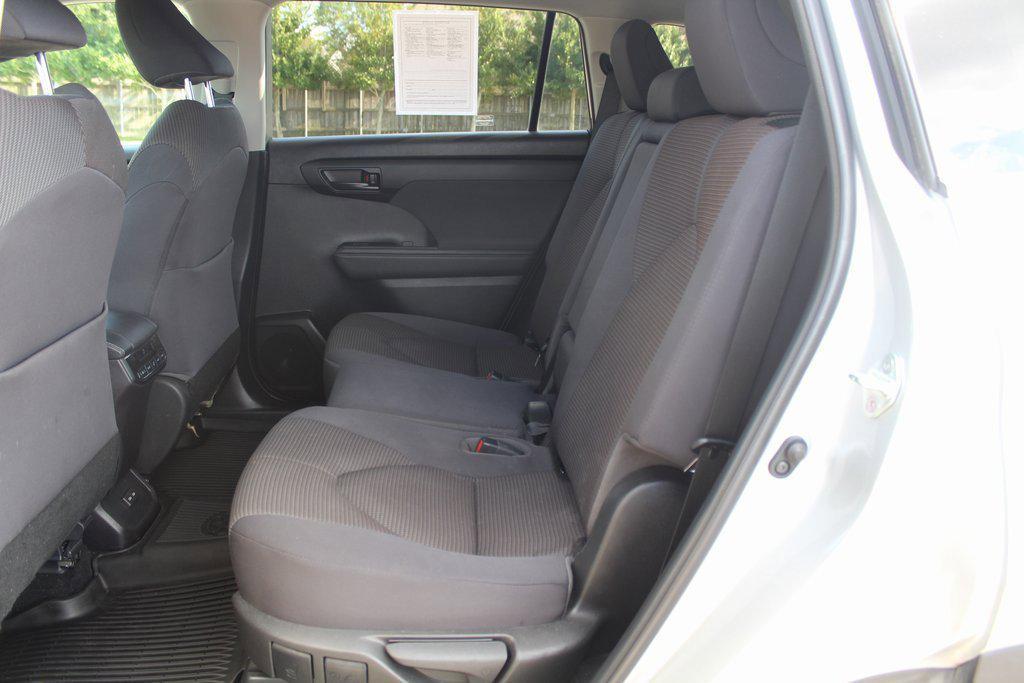 used 2022 Toyota Highlander car, priced at $25,995