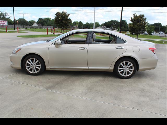 used 2011 Lexus ES 350 car, priced at $10,750