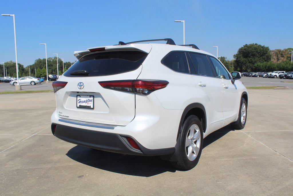 used 2023 Toyota Highlander car, priced at $31,995