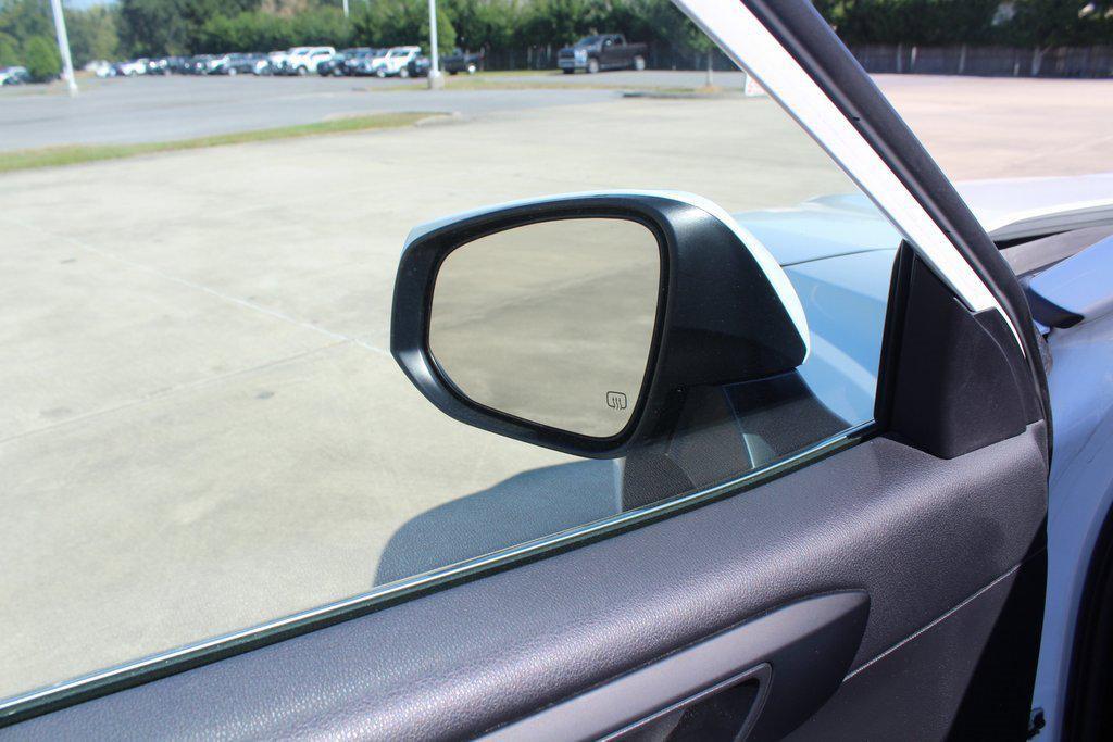 used 2023 Toyota Highlander car, priced at $31,995