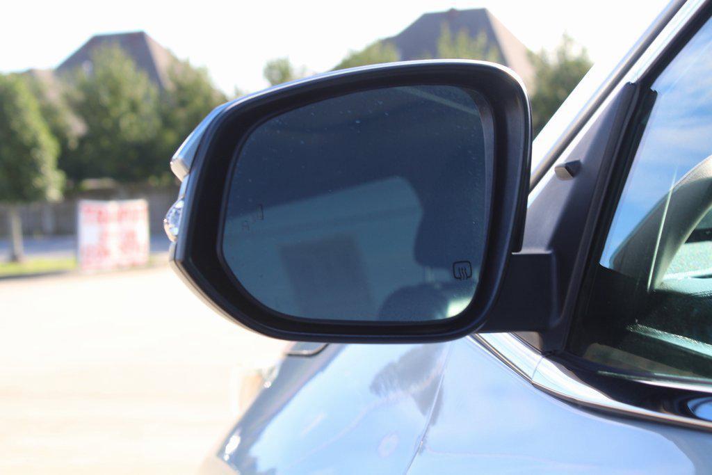 used 2018 Toyota Highlander car, priced at $15,999