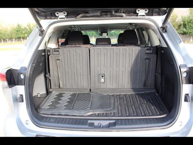 used 2023 Toyota Highlander car, priced at $30,594