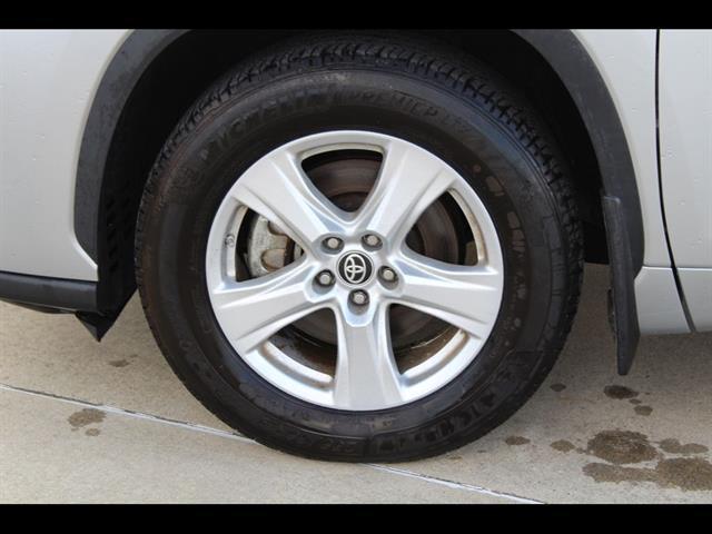 used 2023 Toyota Highlander car, priced at $30,594