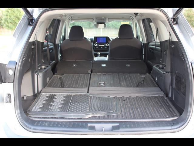 used 2023 Toyota Highlander car, priced at $30,594