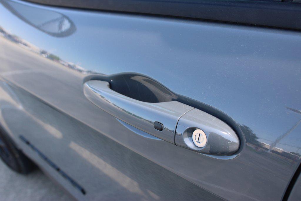 used 2023 Jeep Cherokee car, priced at $20,795