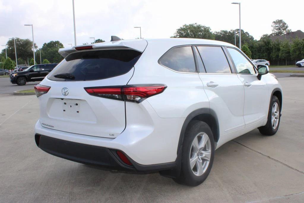 used 2023 Toyota Highlander car, priced at $29,995