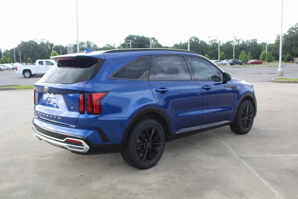 used 2021 Kia Sorento car, priced at $17,995