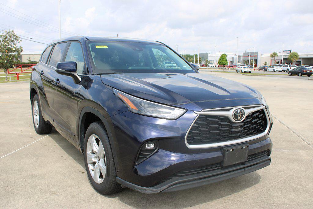 used 2023 Toyota Highlander car, priced at $30,795