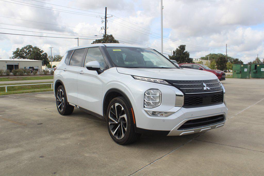 used 2023 Mitsubishi Outlander car, priced at $22,575