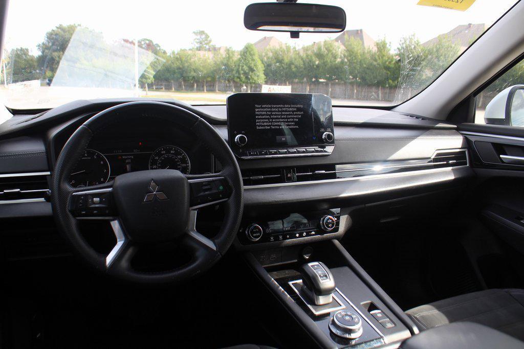 used 2023 Mitsubishi Outlander car, priced at $22,575