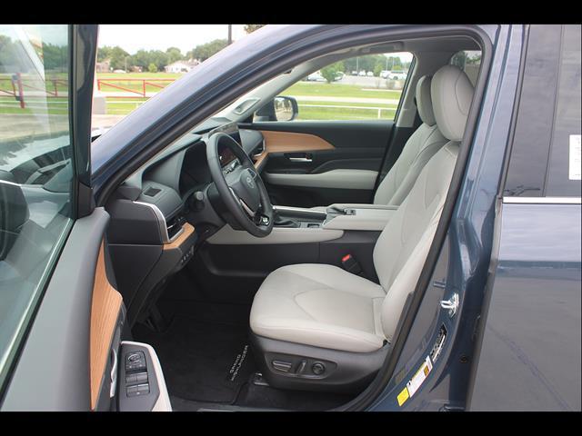 new 2026 Toyota Grand Highlander Hybrid car, priced at $61,895