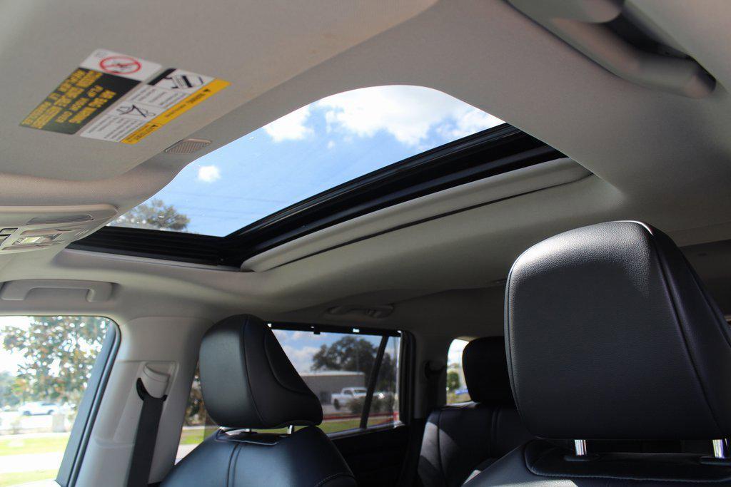 used 2023 Toyota Highlander car, priced at $34,895