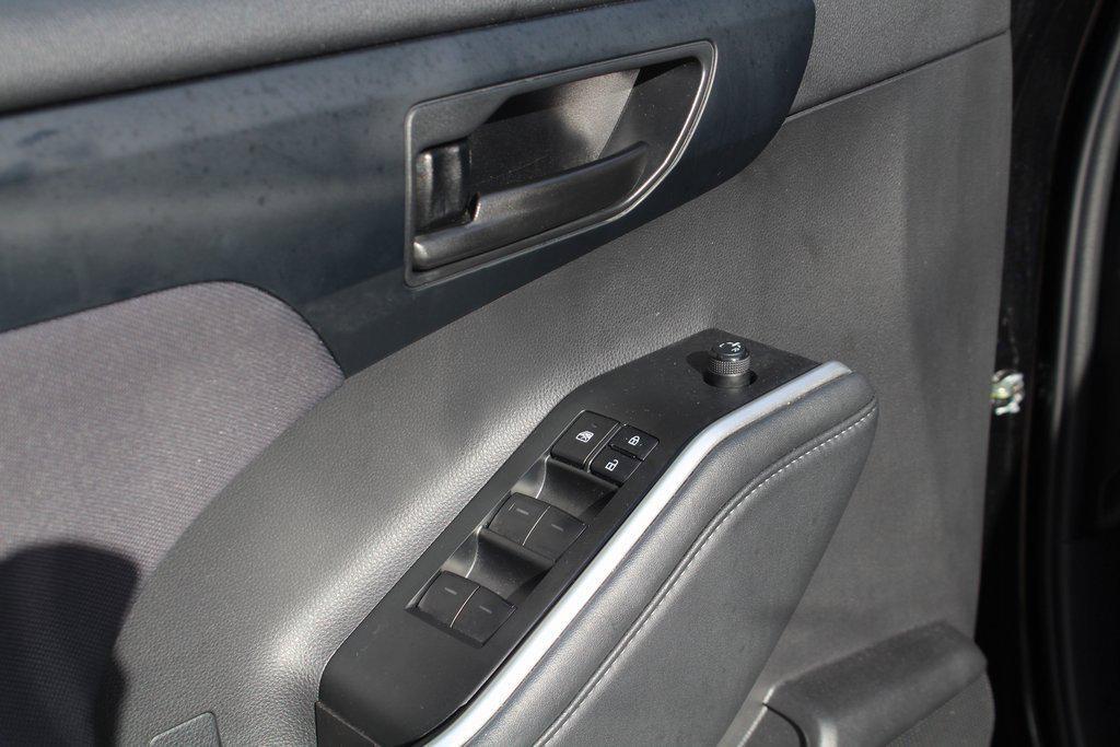 used 2023 Toyota Highlander car, priced at $33,995