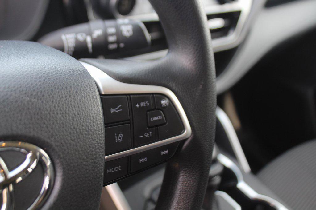 used 2023 Toyota Highlander car, priced at $33,995